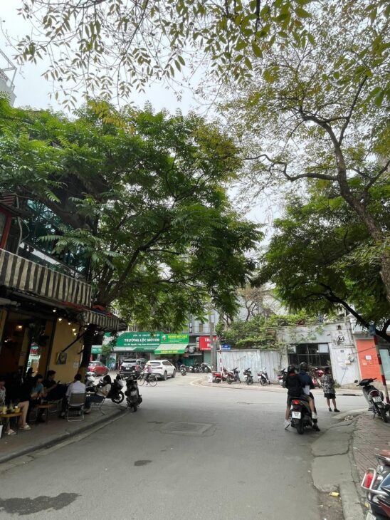 MẶT NGÕ NGUYỄN CÔNG HOAN – ÔTÔ TRÁNH – VỈA HÈ KINH DOANH – GIÁ 14 TỶ