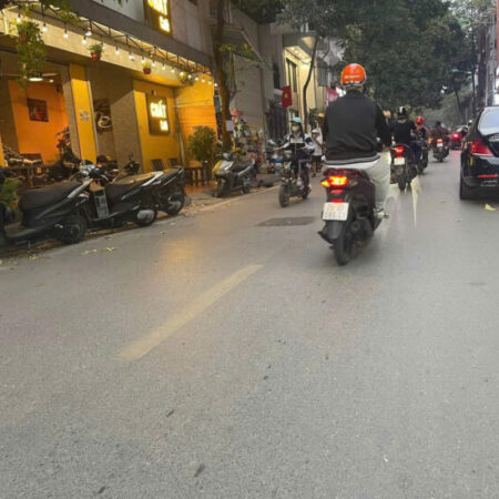 Bán nhà Hoàng Cầu – Mặt ngõ kinh doanh 30m ra phố – 60m ra mặt hồ Hoàng Cầu 55m x 5 tầng 22,5 tỷ