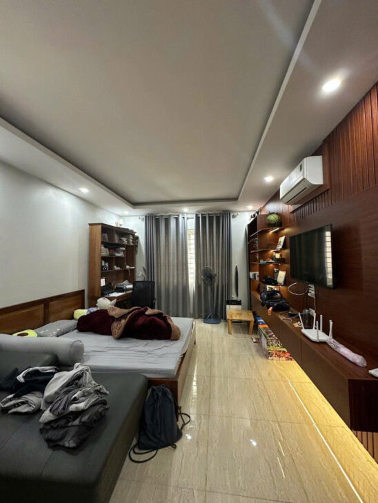 Bán nhà Hoàng Cầu – Mặt ngõ kinh doanh 30m ra phố – 60m ra mặt hồ Hoàng Cầu 55m x 5 tầng 22,5 tỷ