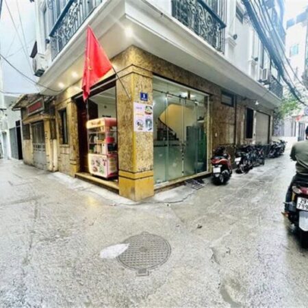 Bán nhà Nguyễn Khang 30m2, 4 tầng, 3 phòng ngủ, 6 tỷ tại Cầu Giấy, ngõ gần ô tô, Sổ đỏ .