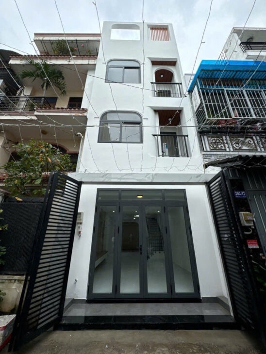 52m2 – 5 Tầng – 4PN 5 Tolet – $ 6,6 Tỷ , TK Hiện đại – Nở hậu – Sát HXH cách 20M ra MẶT TIỀN