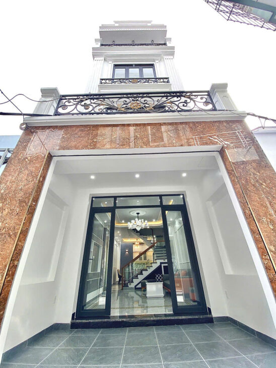 Nhà mới tinh, 56m 4 tầng độc lập, Giá 3.99 tỉ, gần mặt đường Khúc Thừa Dụ