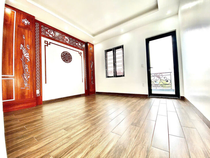 Nhà mới tinh, 56m 4 tầng độc lập, Giá 3.99 tỉ, gần mặt đường Khúc Thừa Dụ