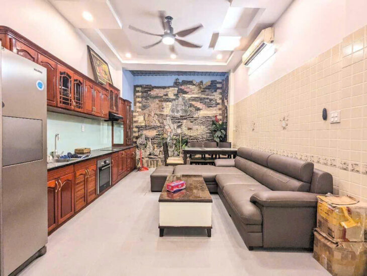 B.á.n N.h.à Hoàng Văn Thái – Toà nhà VP -View Đầm Hồng-Phân Lô – Ô Tô Tránh 65m-23.8T.ỷ