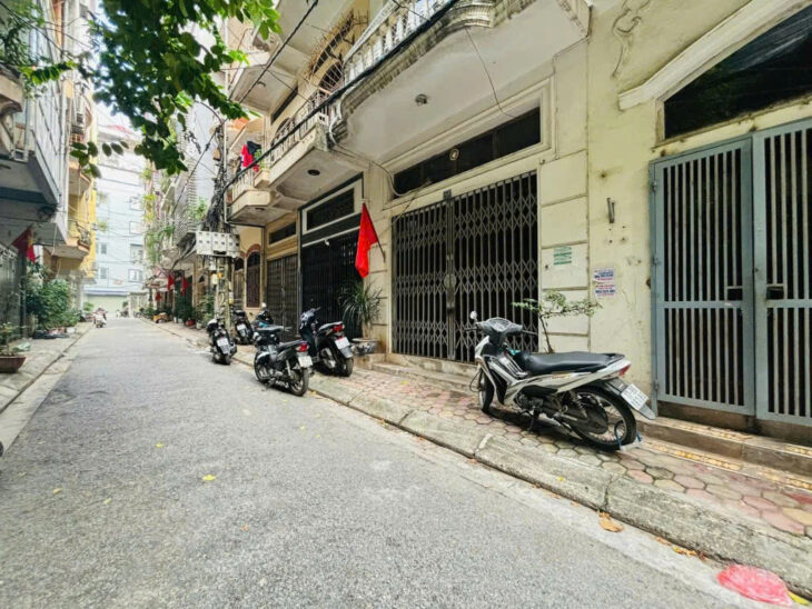 BÁN NHÀ PL HOÀNG QUỐC VIỆT – NGHĨA TÂN – 35M2x3T – 11.5 TỶ