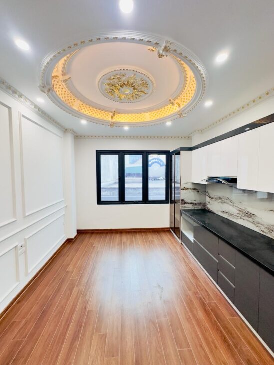 PHỐ GIANG VĂN MINH – NHÀ 36M2 X 6 TẦNG – THANG MÁY – GIÁ 10.5 TỶ