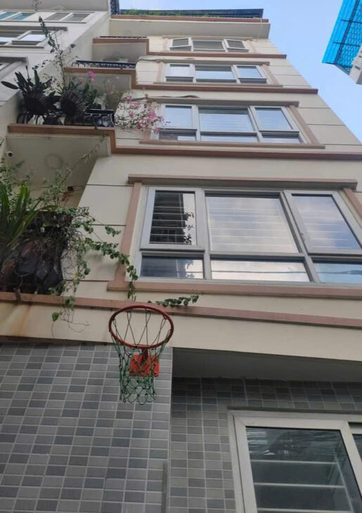 Nhà đẹp Xuân Phương 35.2m2-5 tầng, gần phố, Nội thất đẹp ở ngay, 5,5tỷ