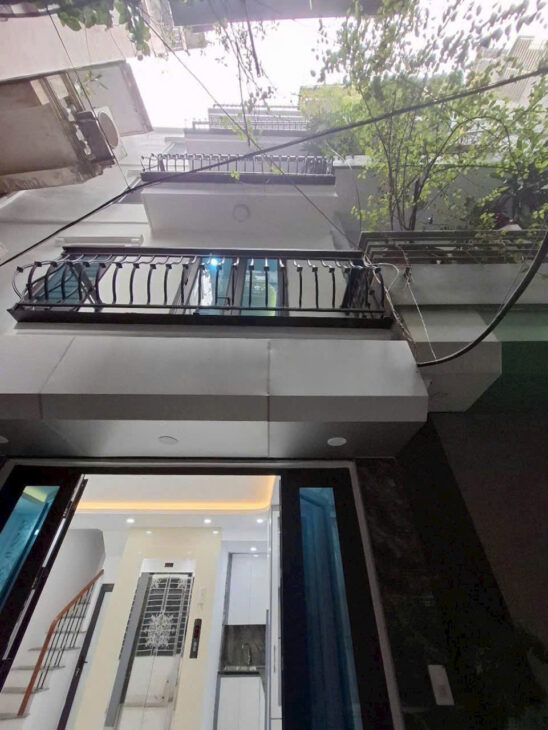 QUAN NHÂN-THANH XUÂN 32 M, 6 TẦNG, THANG MÁY NHẬP KHẨU, Ô TÔ ĐỖ CỬA, 30 RA Ô TÔ TRÁNH, NGÕ THẲNG