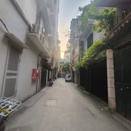 BÁN NHÀ PHÂN LÔ PHỐ THỊNH HÀO 1 – DT 88M2 X 4 TẦNG – MT 6.8M – GIÁ 24 TỶ