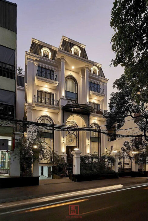 BIỆT THỰ SIÊU KHỦNG KHU VIP BA ĐÌNH SÁT HOÀN KIẾM,NỘI THẤT XA HOA TRANG TRỌNG,PHONG CÁCH KIẾN TRÚC
