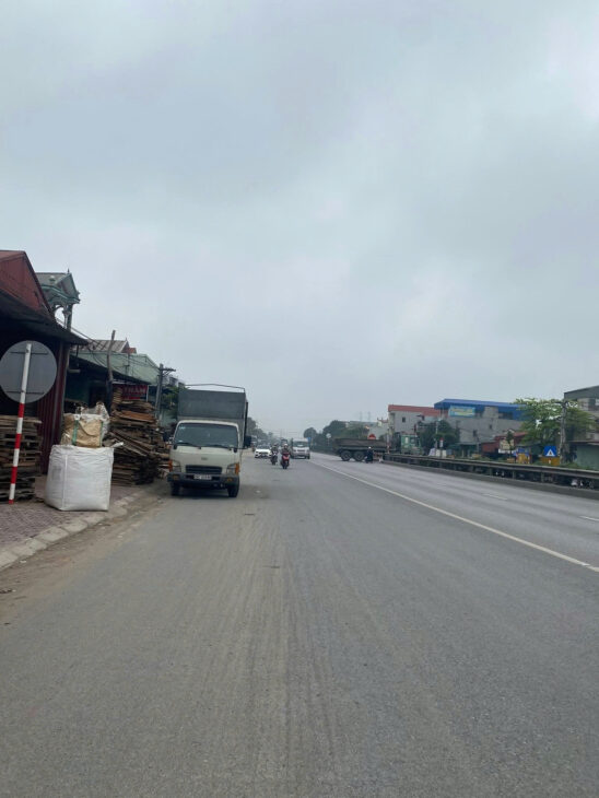 CHO THUÊ XƯỞNG MẶT TIỀN ĐƯỜNG 5A HƯỚNG ĐI HẢI PHÒNG