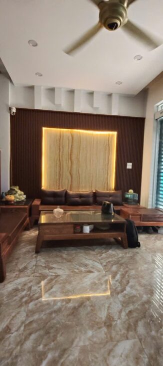 NHÀ ĐẸP, Ô TÔ ĐÕ CỬA , THANG MÁY , LÔ GÓC NGÕ PHỐ HOÀNG ĐẠO THÀNH , DT 30/35M2 X 6T X 5.2 MT . GIÁ