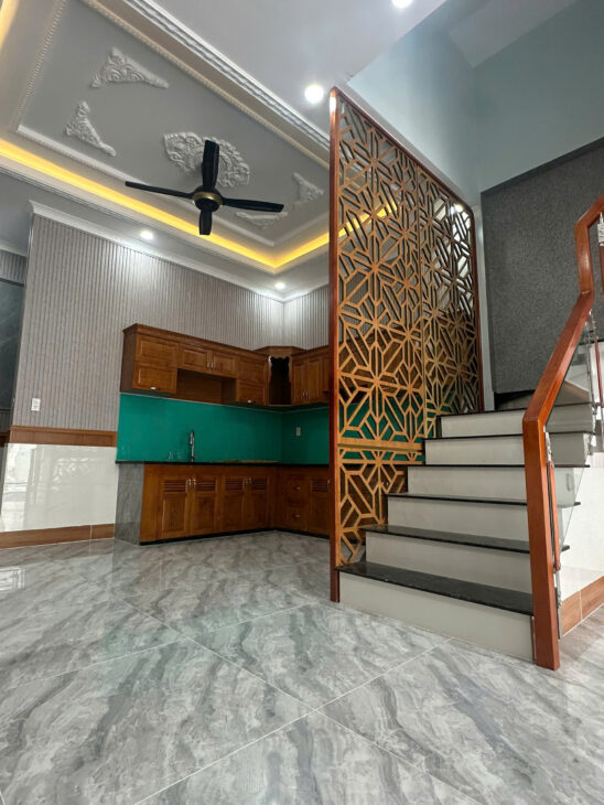 Bán nhà 4 Tầng Mây,đường nhựa 10m,hoàn công chuẩn chỉnh,gần Bcons