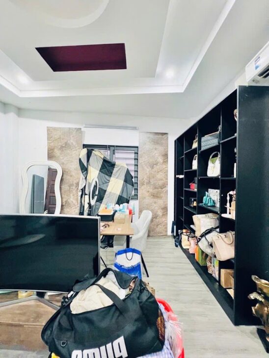 CHỦ NGỘP-BÁN GẤP-70M2- 2MẶT TIỀN-3T 5X14-HẺM 8M Ô TÔ NÉ- P14 GÒ VẤP