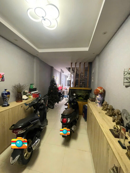 279 ĐỘI CẤN- OTO ĐỖ CỔNG – 45m2 – Ô CHỜ THANG MÁY – MÀ CHỈ NHỈNH 8