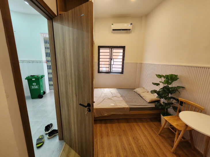Cực hiếm BÁN HOMESTAY dòng tiền 60tr/th tại Quận 1, lô góc 4 tầng hẻm xe hơi cách Phố BÙI VIỆN 150m