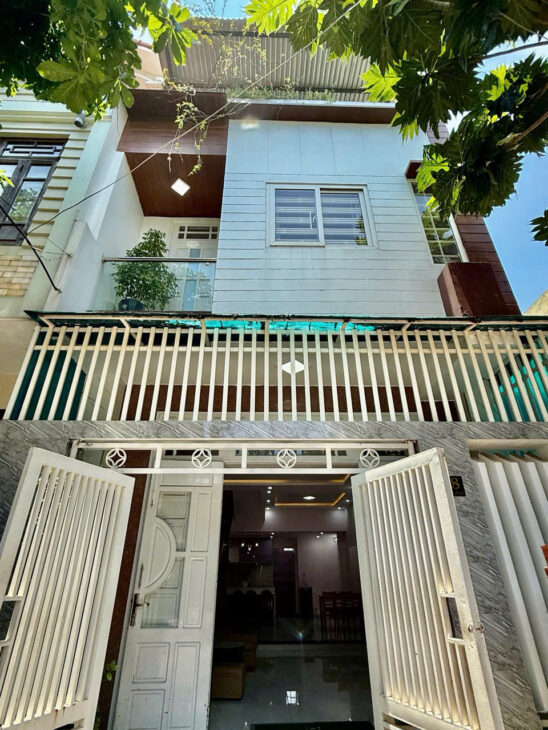 Bán Nhà Mặt Tiền- Khu Du Lich – Giá Rẻ