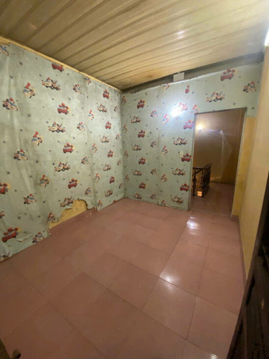 Cần bán nhà Nguyễn Văn Cừ, vị trí đẹp, muôn vàn tiện ích, giao thông thuận tiện.