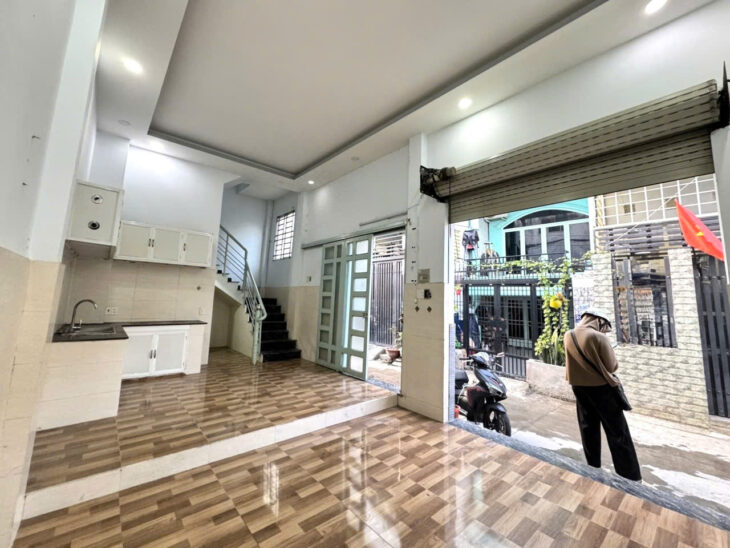 TIN ChẤN ĐỘNG, HẺM XE HƠI THÔNG, Gần Chợ Hiệp Bình, Thủ Đức, Dtsd 148m2 chỉ 3.15ty