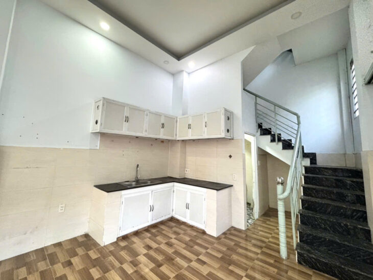 TIN ChẤN ĐỘNG, HẺM XE HƠI THÔNG, Gần Chợ Hiệp Bình, Thủ Đức, Dtsd 148m2 chỉ 3.15ty