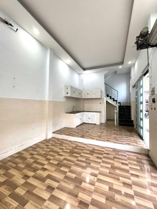 TIN ChẤN ĐỘNG, HẺM XE HƠI THÔNG, Gần Chợ Hiệp Bình, Thủ Đức, Dtsd 148m2 chỉ 3.15ty