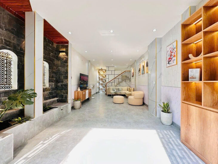 CĂN GÓC 4 Tầng DTSD: 130m2 – HẺM XE HƠI – 3PN.4WC – GÒ VẤP – Giá 6,75Tỷ