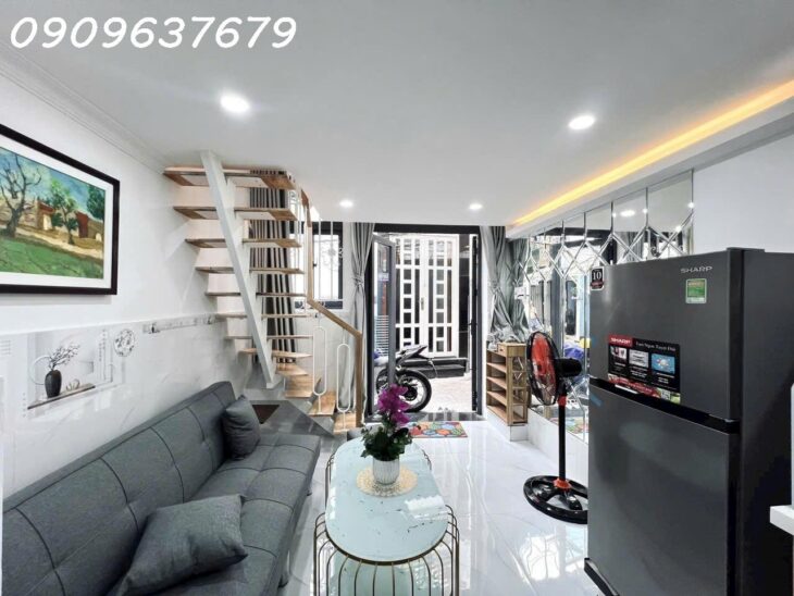 NHỎ XINH KHU VIP TRUNG TÂM Q10 – NHÀ 3 TẦNG MỚI ĐẸP 100% – HẺM THÔNG – NGANG 3 NỞ HẬU 4 – KHU VỰC