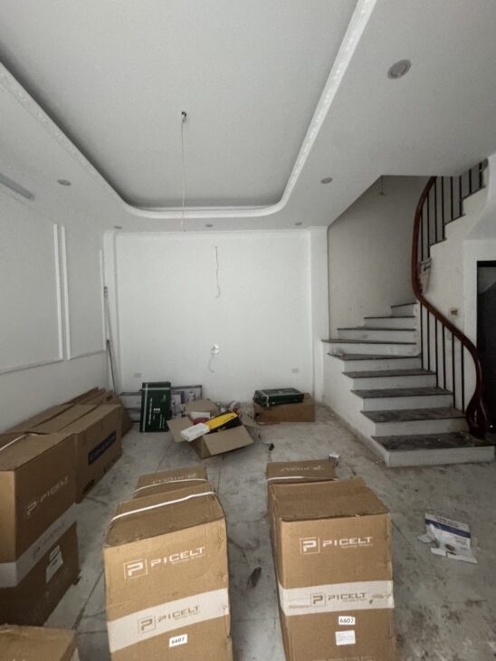 BÁN NHÀ -PHỐ TÔN ĐỨC THẮNG-NHÀ XÂY MỚI 5TẦNG -DT 30M2 -MT 5.2m giá chỉ,7.5 TỶ