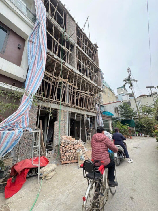 Nhà siêu đẹp Ngọc Thuỵ 50m2, 8 tầng, mặt tiền 8.5, Gara 2 ô tô, kinh doanh, giá 21.5 tỷ