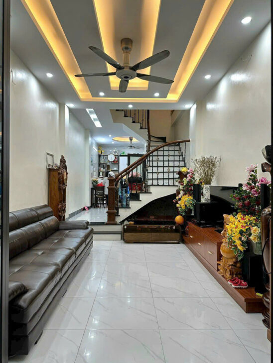 Nhà đẹp 4 tầng sát cạnh KĐT HUD Vân Canh, 4 tầng vỉa hè rộng ,đường 2 ô tô tránh, kinh doanh tốt