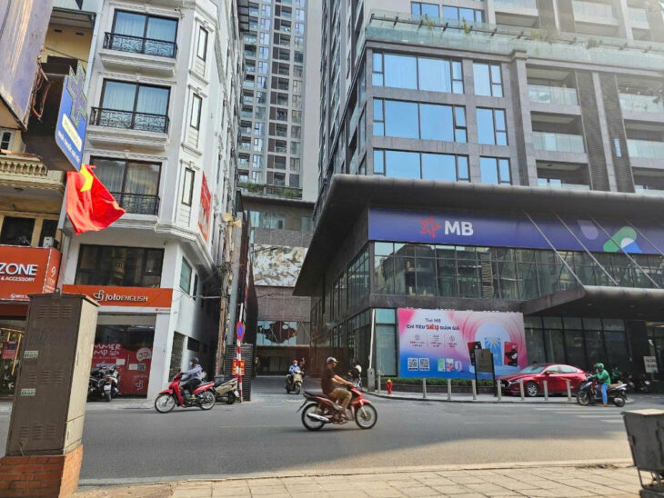 Siêu phẩm triệu đô Thụy Khuê, 154m2, 8 tầng, MT 6.04m, nhà kính, dòng tiền 250tr, 96 tỷ giá đầu tư