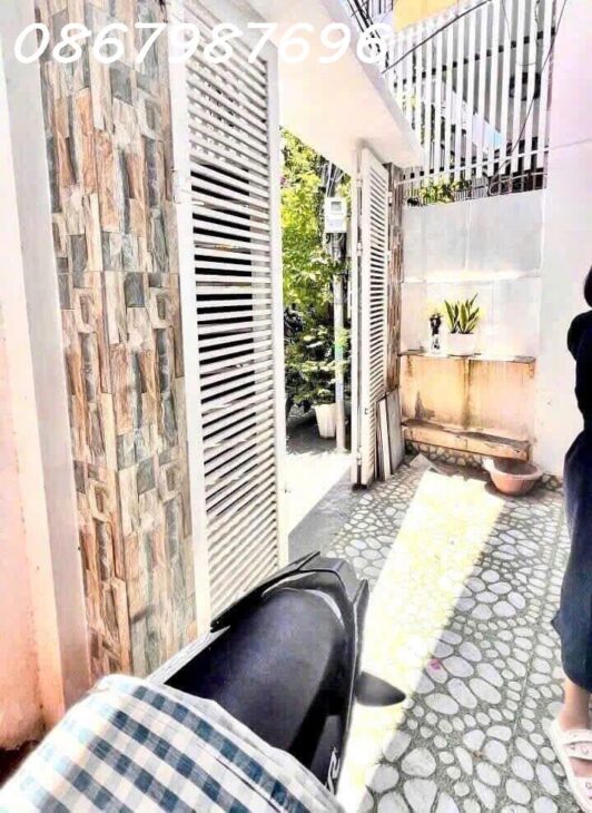 BÁN NHÀ 2 TẦNG HẺM BÙI THỊ XUÂN – PHƯỚC TIẾN, TRUNG TÂM NHA TRANG – SỔ HỒNG HOÀN CÔNG