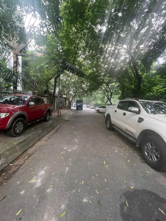 Nhà hiếm gần hồ Linh Đàm, quận Hoàng Mai, ngõ ô tô tránh, kinh doanh đỉnh, 80m2 x 4 tầng giá chỉ