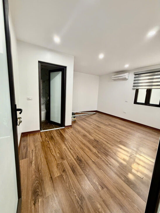 BÁN NHÀ PHỐ NGUYỄN CAO 5 TẦNG Ô TÔ ĐỖ CỬA