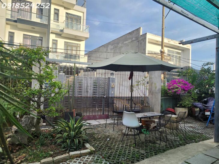 Bán căn nhà vườn cấp 4 tại Q2, bình trưng đông, 240m2