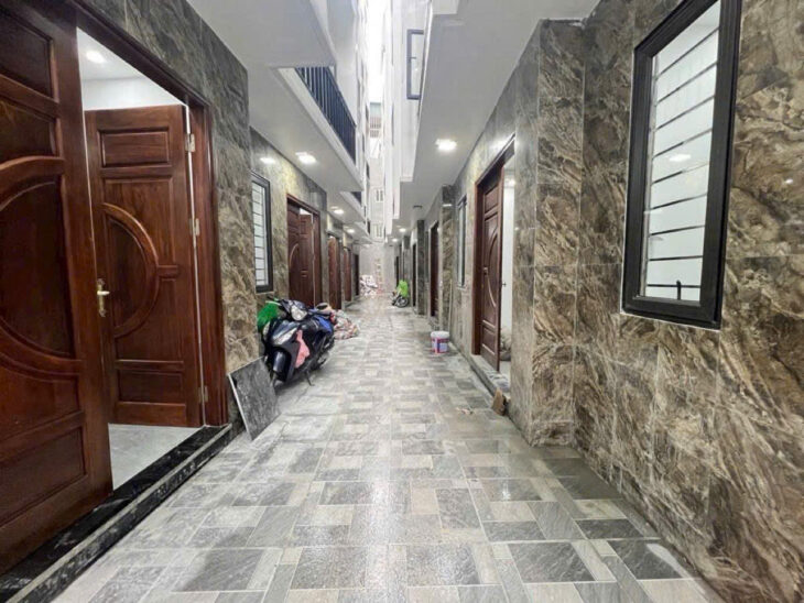 NHÀ MỚI NGỌC THỤY 30M2 – Ô TÔ LÙI CỔNG 3.5m – NỘI THẤT CƠ BẢN – GIÁ TỐT 6.98 TỶ