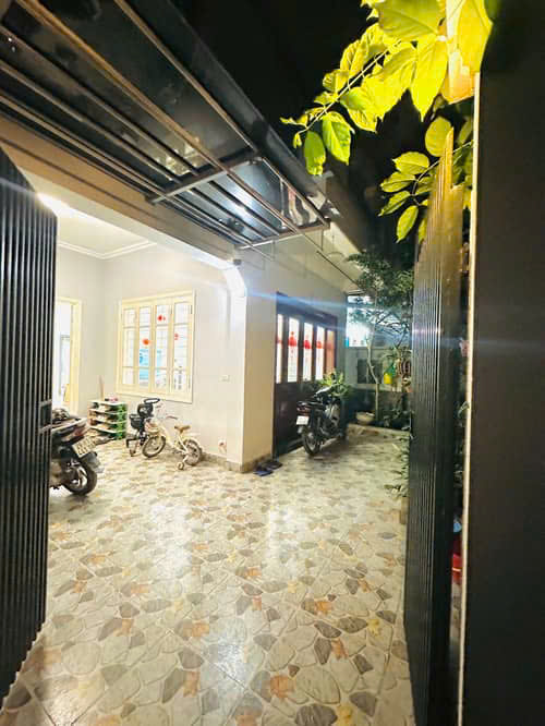 ÂU CƠ – NHÀ SÂN VƯỜN – LÔ GÓC 3 THOÁNG – THOÁNG MÁT QUANH NĂM – YÊN TĨNH – NHIỀU TIỆN ÍCH