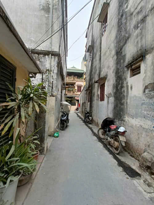 PHÚ THƯỢNG – ĐẤT ĐẸP VUÔNG – CÁCH UBND VÀI TRĂM M – NGÕ 3.1-3.9M