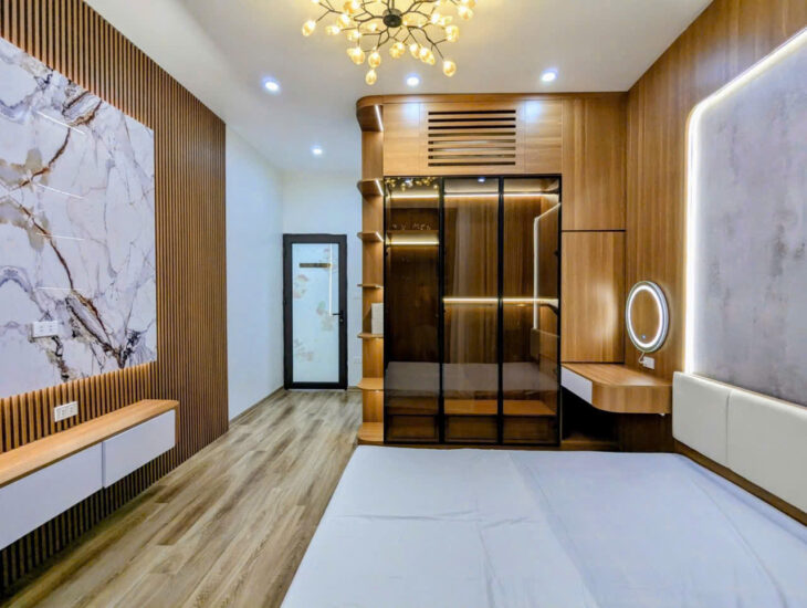 HOÀNG CẦU – Ô TÔ VÀO NHÀ, KINH DOANH, SÁT HỒ – 15.2 TỶ – SAU QH RA MẶT PHỐ, CỰC HIẾM