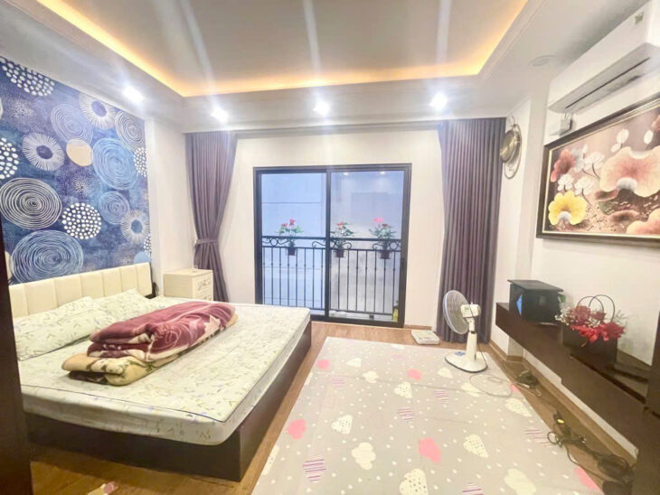 BÁN GẤP – NHÀ PHÁO ĐÀI LÁNG – 5 TẦNG FULL CÔNG NĂNG -33M2 GIÁ CHỈ 8.3 TỶ