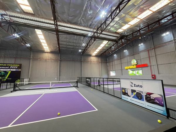 Thủ Đức ! Sang nhượng sân pickleball DT : 1500m2 , có 5 sân , mái che và Quán Cafe + 2 Phòng ở và