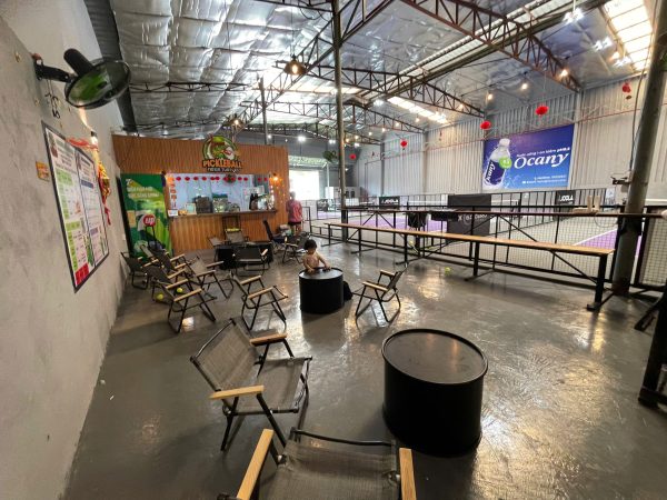Thủ Đức ! Sang nhượng sân pickleball DT : 1500m2 , có 5 sân , mái che và Quán Cafe + 2 Phòng ở và
