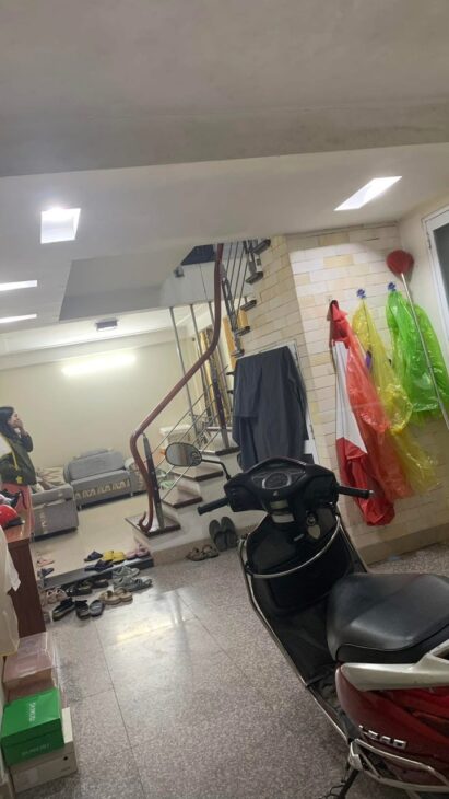 CĂN GÓC TRUNG VĂN NGÕ THÔNG ÔTÔ VÀO NHÀ KINH DOANH ĐỈNH GIÁ 12 TỶ