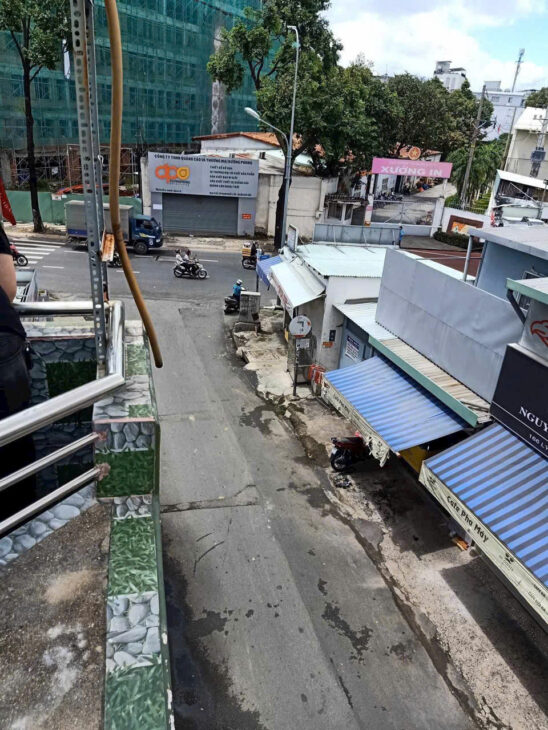 hạ giá còn 4,9 tỉ