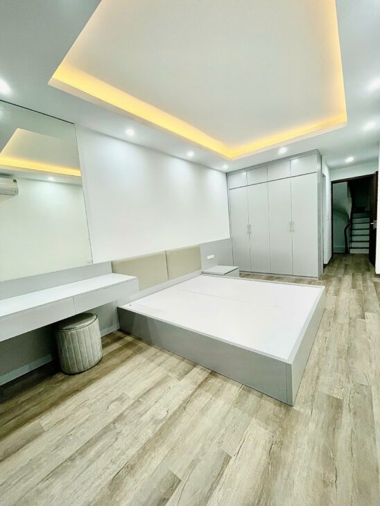 Siêu phẩm Phú Đô 6 tầng ngõ ô tô 7 chỗ vào nhà, mới tinh, thang máy chạy vù vù