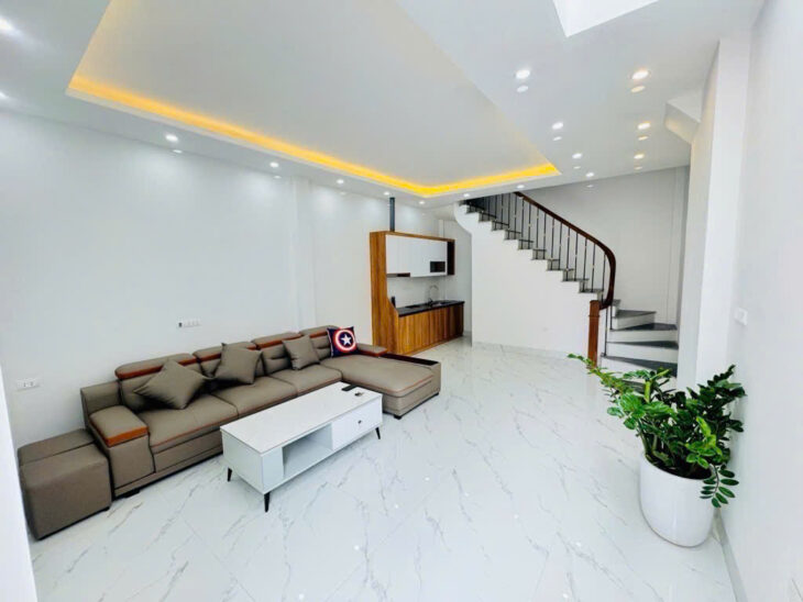 HIẾM BÁN NHANH TRONG TUẦN- NHÀ MỚI KÍNH KOONG GIANG BIÊN- LONG BIÊN- 43M-5T- FULL CÔNG NĂNG- GẦN Ô