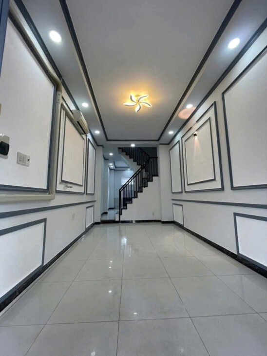 Nhà 10 triệu MT MẠC THIÊN TÍCH 3 phòng ngủ cách 30/4 chỉ 100m