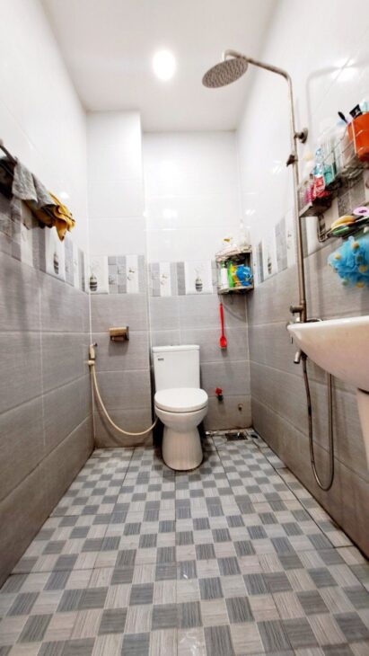 NHÀ ĐẸP 3 TẦNG MẶT TIỀN TX 14, VỊ TRÍ ĐẸP DT KHỦNG CẦN BÁN GẤP – GIÁ CHỈ 4.4 TỶ