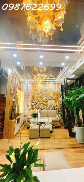 BÁN NHÀ XUÂN THỦY – CẦU GIẤY- NỘI THẤT CAO CẤP – 3 THOÁNG – GẦN TRƯỜNG, CHỢ, TTTM, CHỈ 7,x TỶ