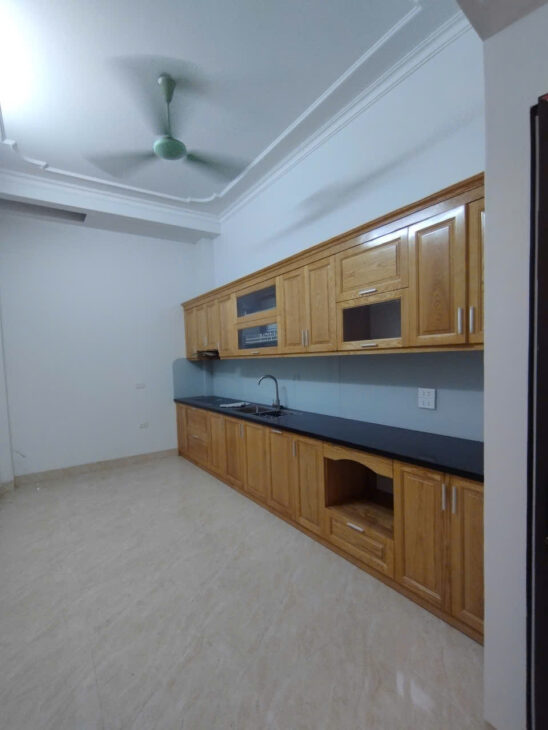 bán nhà mặt phố khương trung thanh xuân 20ty500tr DT42m2 ,4 tầng LH 036.214.6202